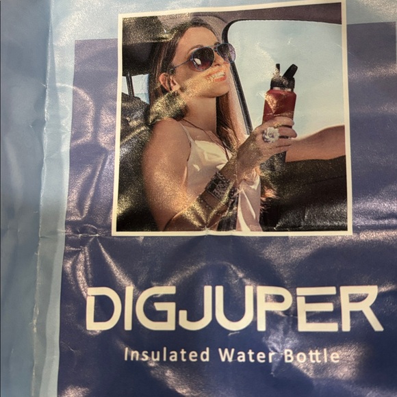 Insulated bottle blue green ombré
Package with Accessories new in package - Picture 3 of 15